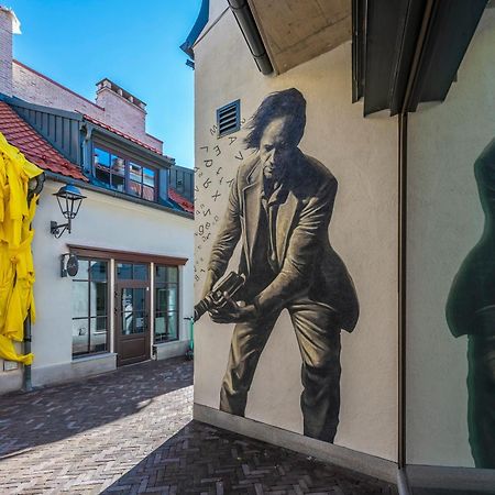 Artsy Exclusive Old Town Residence Gallery Walk Вильнюс Экстерьер фото