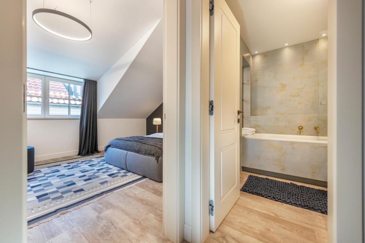 Artsy Exclusive Old Town Residence Gallery Walk Вильнюс Экстерьер фото