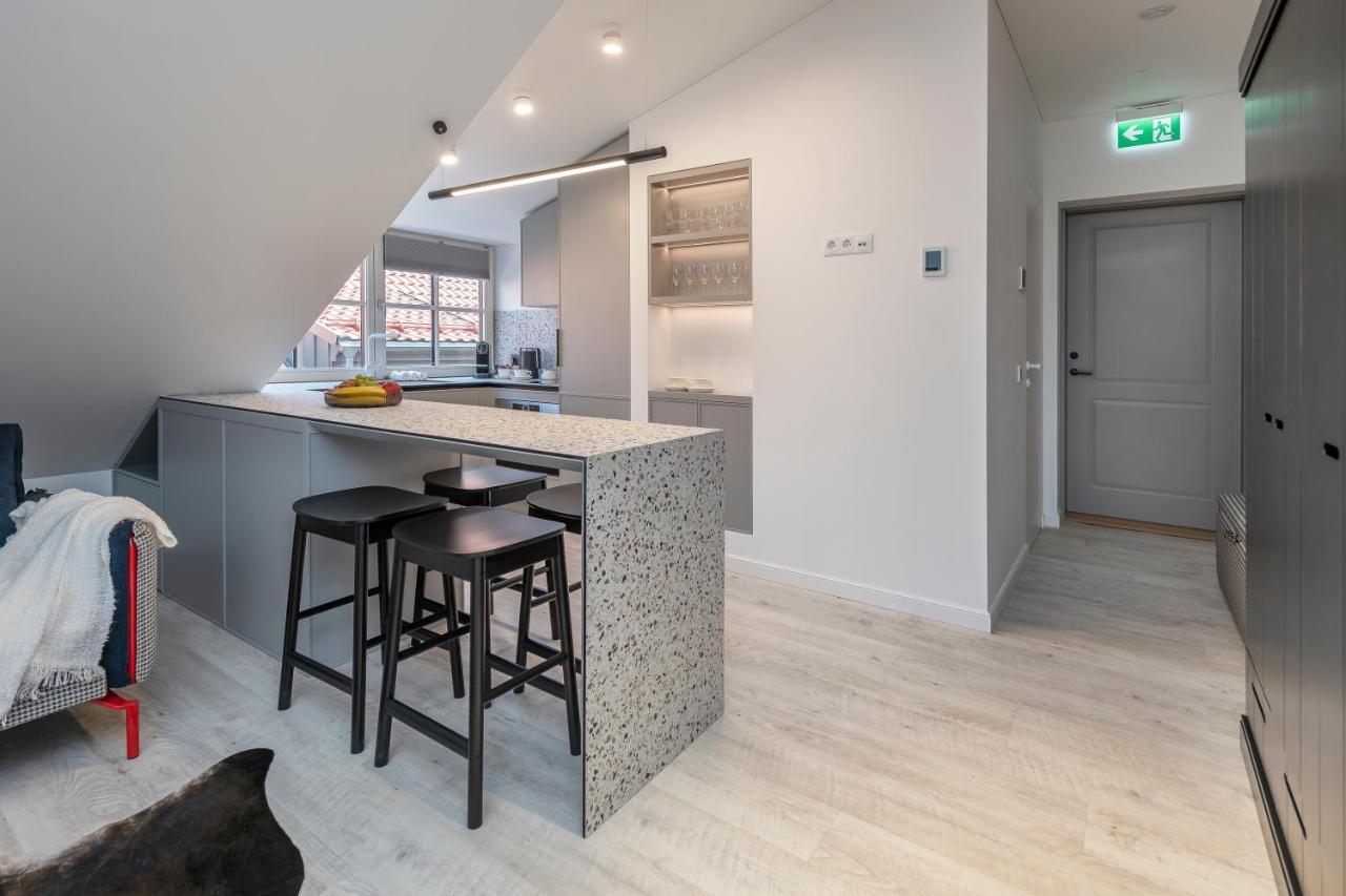 Artsy Exclusive Old Town Residence Gallery Walk Вильнюс Экстерьер фото