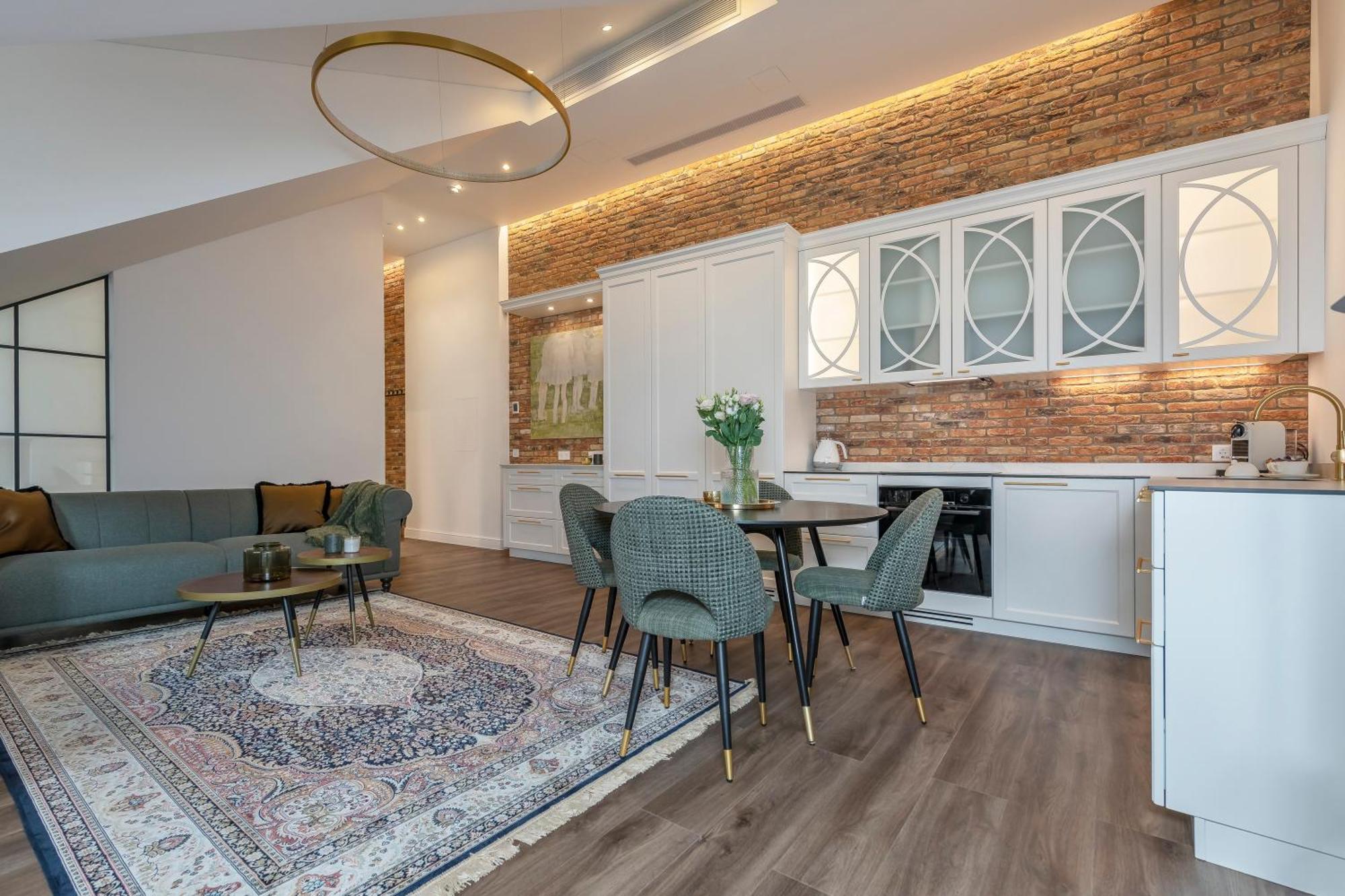 Artsy Exclusive Old Town Residence Gallery Walk Вильнюс Номер фото
